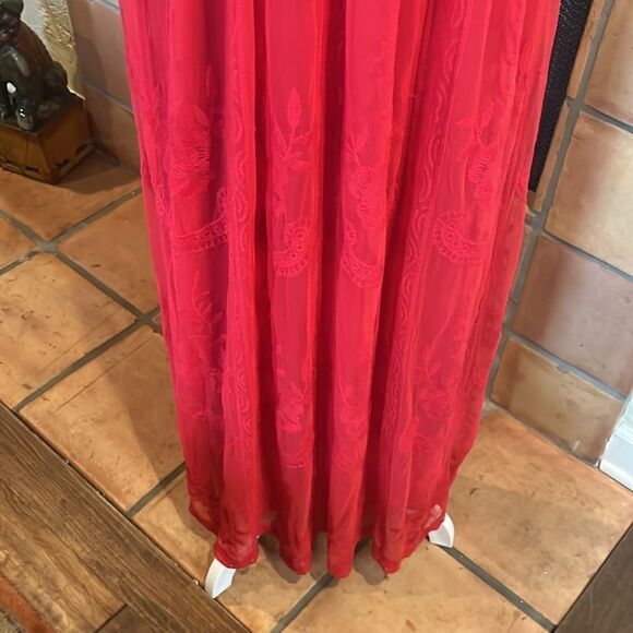 PinkBlush Red Lace Mesh Overlay Maternity Maxi Dress, size S - Picture 4 of 13